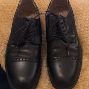 Excellent condition boys dress shoes worn twice